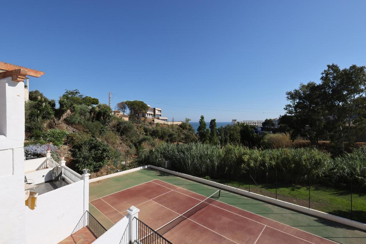 בנאלמדנה Quaint 2 Bedroom Townhouse With Pool Close To Sea! מראה חיצוני תמונה